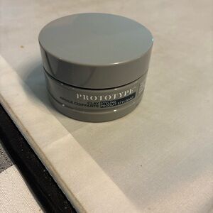 Gray Clay Styling Product